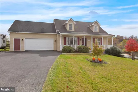 1931 Appaloosa Ln, Mohrsville, PA 19541