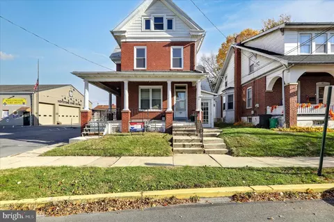 31 S Wyomissing Ave, Mohnton, PA 19540
