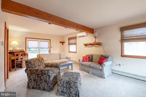 Living - 823 Fritz Ave, Reading, PA 19607 photo 1 of 2