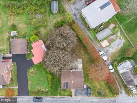 View/Area - 823 Fritz Ave, Reading, PA 19607 photo 3 of 4