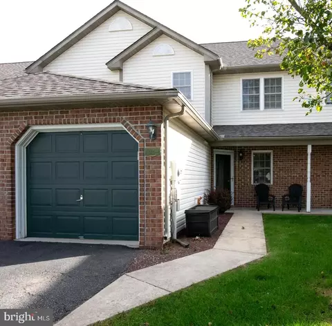 528 Gamma Dr, Wernersville, PA 19565