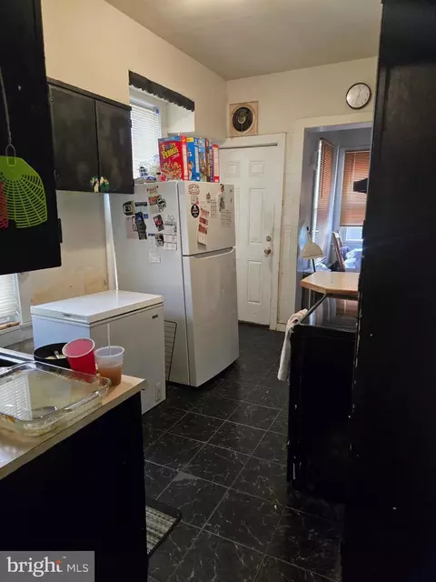 Entry Way - 1238 Eckert Ave, Reading, PA 19602 photo 1 of 3