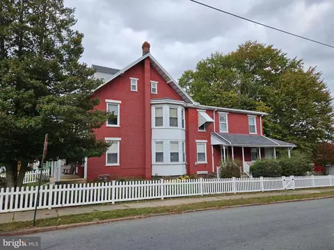 151 S Spruce St, Birdsboro, PA 19508