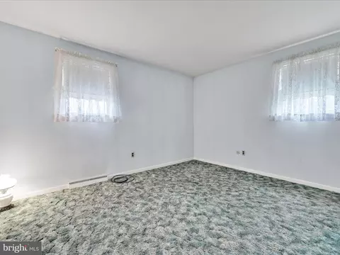 Bedroom - 705 Cameron St, Reading, PA 19607 photo 7 of 8