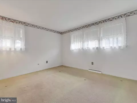 Bedroom - 705 Cameron St, Reading, PA 19607 photo 5 of 8