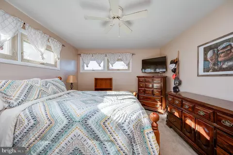 Bedroom - 118 Octagon Ave, Sinking Spring, PA 19608 photo 3 of 8