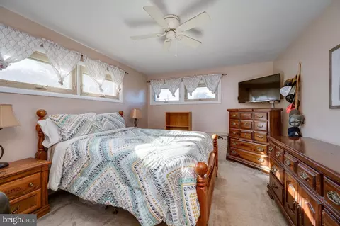 Bedroom - 118 Octagon Ave, Sinking Spring, PA 19608 photo 2 of 8