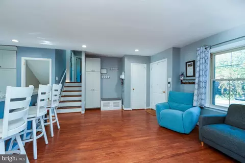 Entry Way - 118 Octagon Ave, Sinking Spring, PA 19608 photo 2 of 5