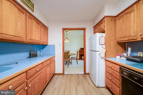 Kitchen - 1355 Liggett Ave, Reading, PA 19607 photo 3 of 7