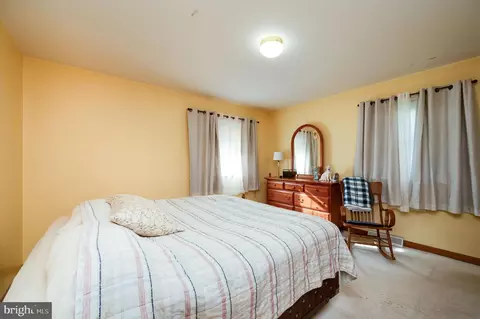Bedroom - 1355 Liggett Ave, Reading, PA 19607 photo 3 of 9