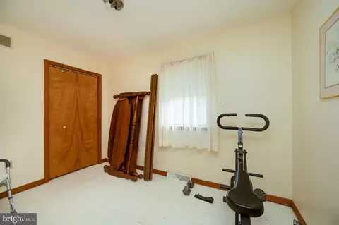 Bedroom - 1355 Liggett Ave, Reading, PA 19607 photo 9 of 9