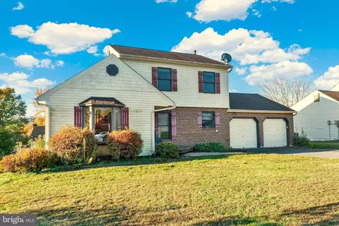 Exterior - 4690 Pheasant Run, Reading, PA 19606 photo 2 of 4