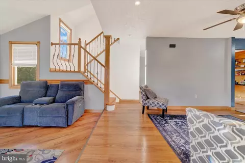 Entry Way - 4690 Pheasant Run, Reading, PA 19606 photo 1 of 4