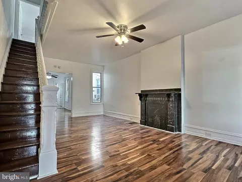Living - 122 W Oley St, Reading, PA 19601 photo 1 of 15