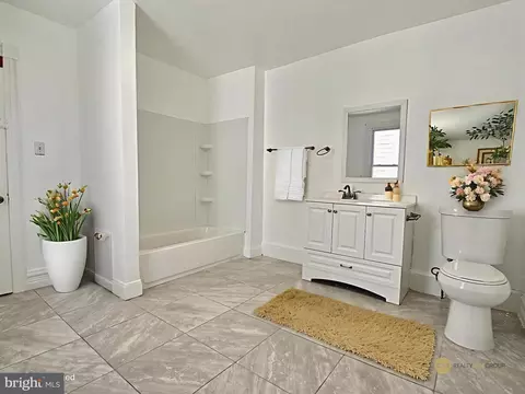 Bath - 122 W Oley St, Reading, PA 19601 photo 5 of 5