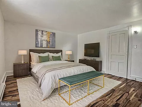 Bedroom - 122 W Oley St, Reading, PA 19601 photo 9 of 11