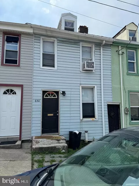 630 S 10th St, Reading, PA 19602