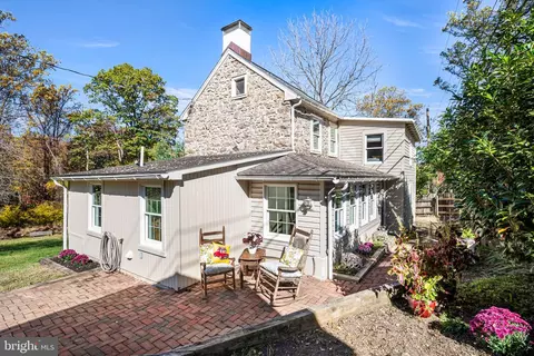 84 Sunset Hill Rd, Boyertown, PA 19512