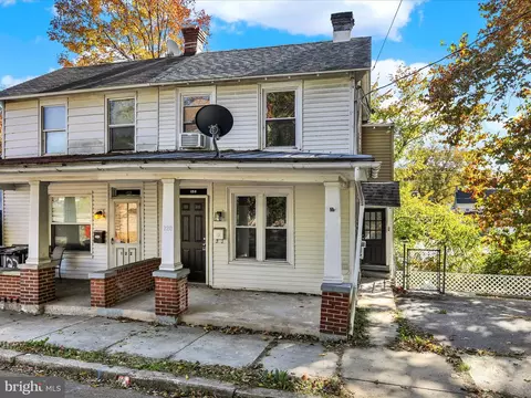 120 E Wyomissing Ave, Mohnton, PA 19540
