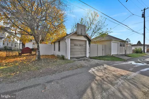 Exterior - 27 Pennsylvania Ave, Shillington, PA 19607 photo 4 of 7