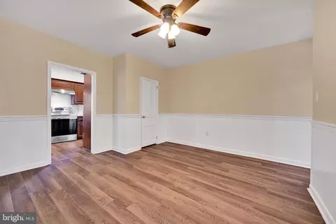 Entry Way - 27 Pennsylvania Ave, Shillington, PA 19607 photo 1 of 2