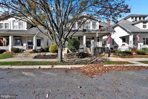Exterior - 27 Pennsylvania Ave, Shillington, PA 19607 photo 1 of 7