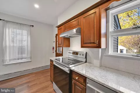 Kitchen - 27 Pennsylvania Ave, Shillington, PA 19607 photo 3 of 3