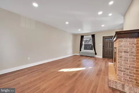 Living - 27 Pennsylvania Ave, Shillington, PA 19607 photo 1 of 4