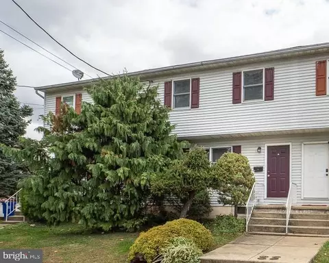 202 Gregg Ave, Reading, PA 19611 photo 2