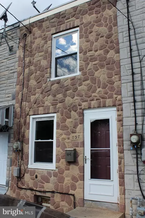 737 Bingaman St, Reading, PA 19602