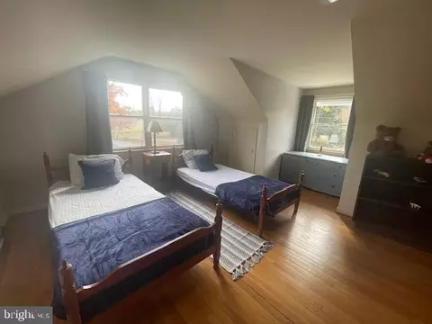Bedroom - 91 Dogwood Ln, Reading, PA 19607 photo 6 of 12