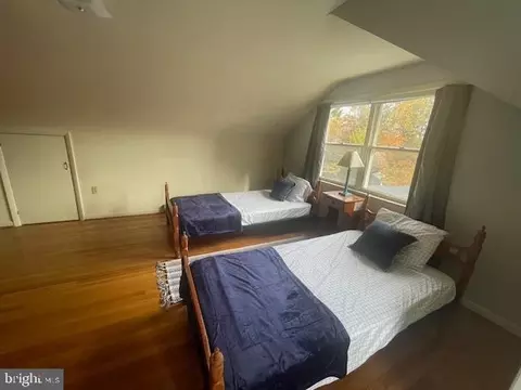 Bedroom - 91 Dogwood Ln, Reading, PA 19607 photo 8 of 12