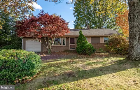 207 Laurel Ave, Hamburg, PA 19526