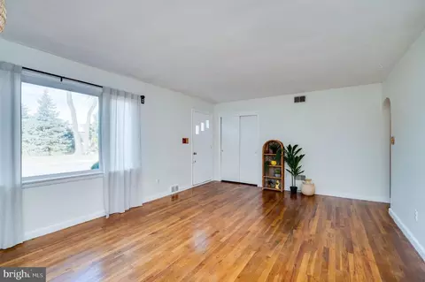 602 Harding Ave, Reading, PA 19607 photo 5
