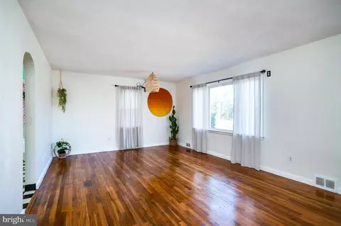 602 Harding Ave, Reading, PA 19607 photo 4