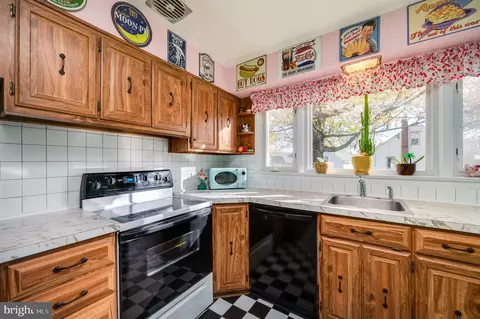 602 Harding Ave, Reading, PA 19607 photo 11