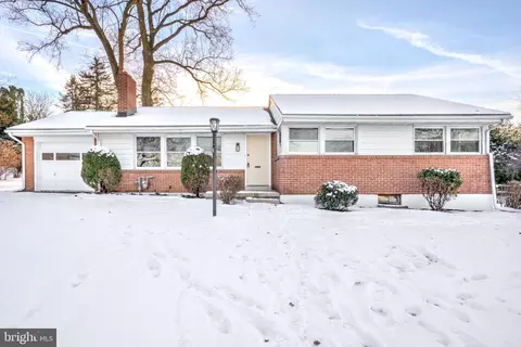 163 Thomas Pl, Reading, PA 19608