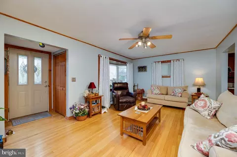 513 Frontier Ave, Reading, PA 19601 photo 10