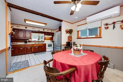 513 Frontier Ave, Reading, PA 19601 photo 21
