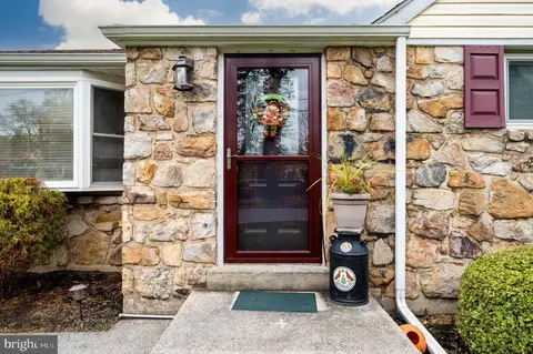 513 Frontier Ave, Reading, PA 19601 photo 8
