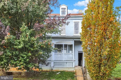 716 N 6th St, Reading, PA 19601