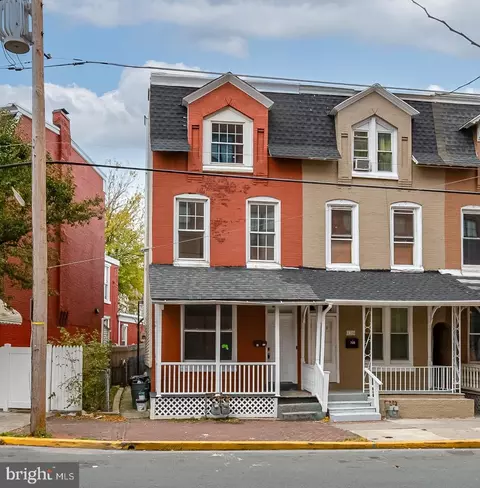 741 N 8th St, Reading, PA 19604