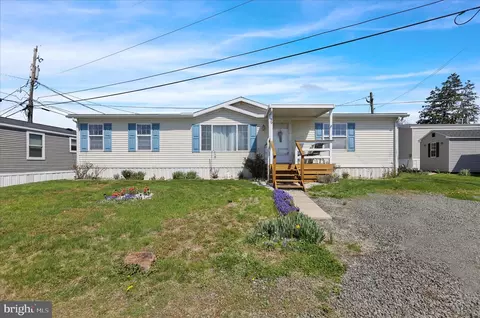 39 Keystone Rd, Reading, PA 19606