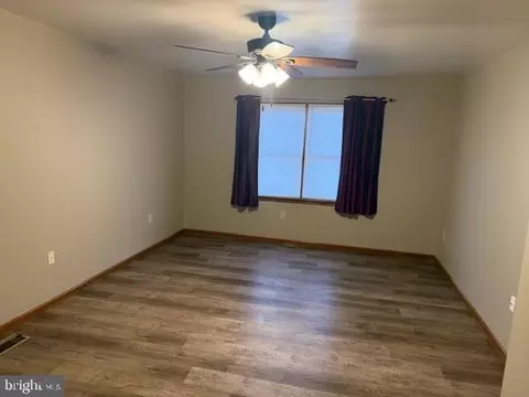 Living - 3101 Daniel Dr, Reading, PA 19608 photo 3 of 3