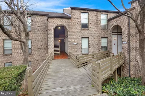 7 E Fairway Rd, Reading, PA 19607