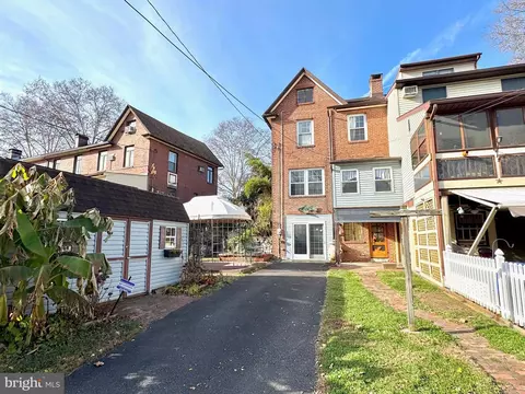 Exterior - 331 Sunset Rd, Reading, PA 19611 photo 5 of 7