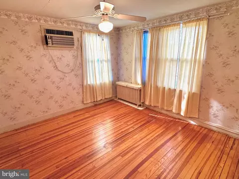 Bedroom - 331 Sunset Rd, Reading, PA 19611 photo 1 of 5