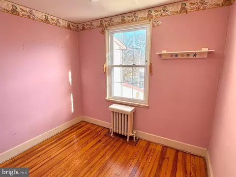 Bedroom - 331 Sunset Rd, Reading, PA 19611 photo 4 of 5