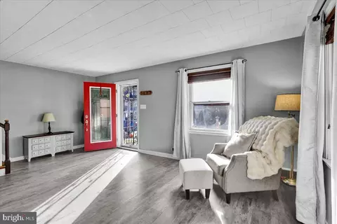 Entry Way - 617 Meade Tc, Reading, PA 19607 photo 1 of 6