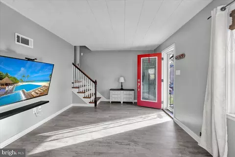 Entry Way - 617 Meade Tc, Reading, PA 19607 photo 2 of 6